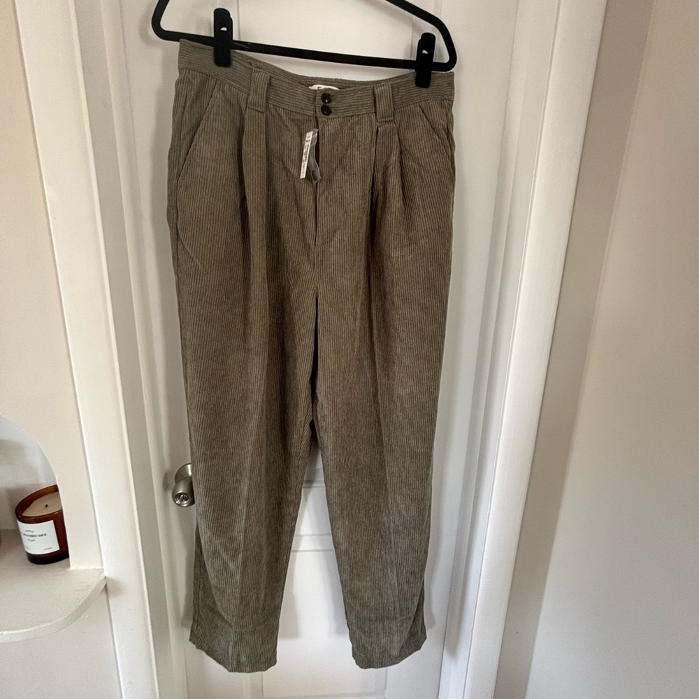 Madewell NWT Women's High Waisted Corduroy Straight Leg Pants - Olive